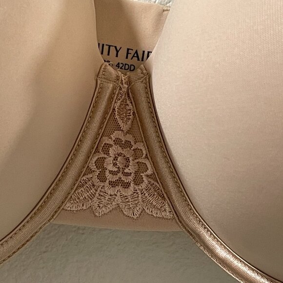NWT, VANITY FAIR Beauty Back Full Figure No Poke Underwire Bra, Neutral - 42E - Picture 4 of 8